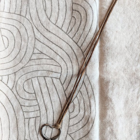 Vintage Guess Metal Heart Necklace with suede cord - Picture 2 of 2